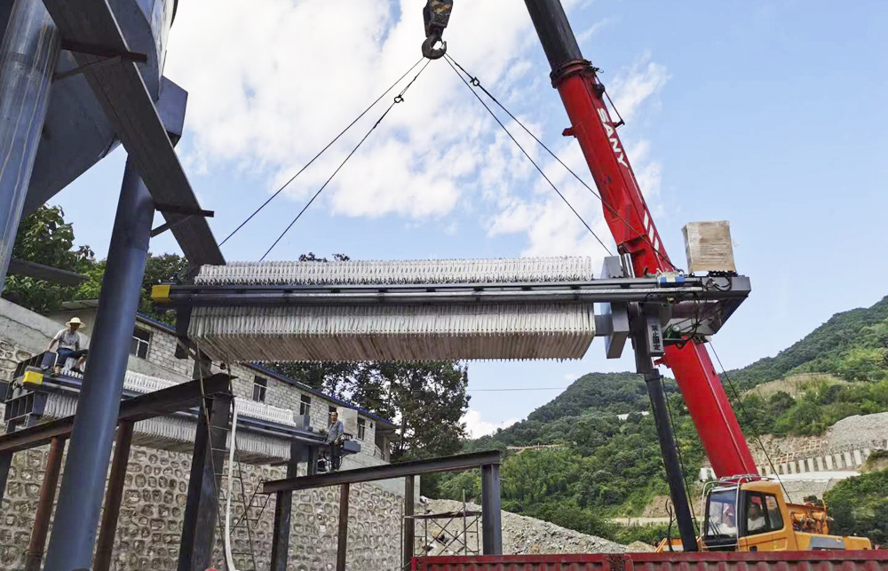 陶瓷過(guò)濾機(jī)濾板_陶瓷過(guò)濾機(jī)廠家_鐵礦陶瓷過(guò)濾機(jī)濾板清洗